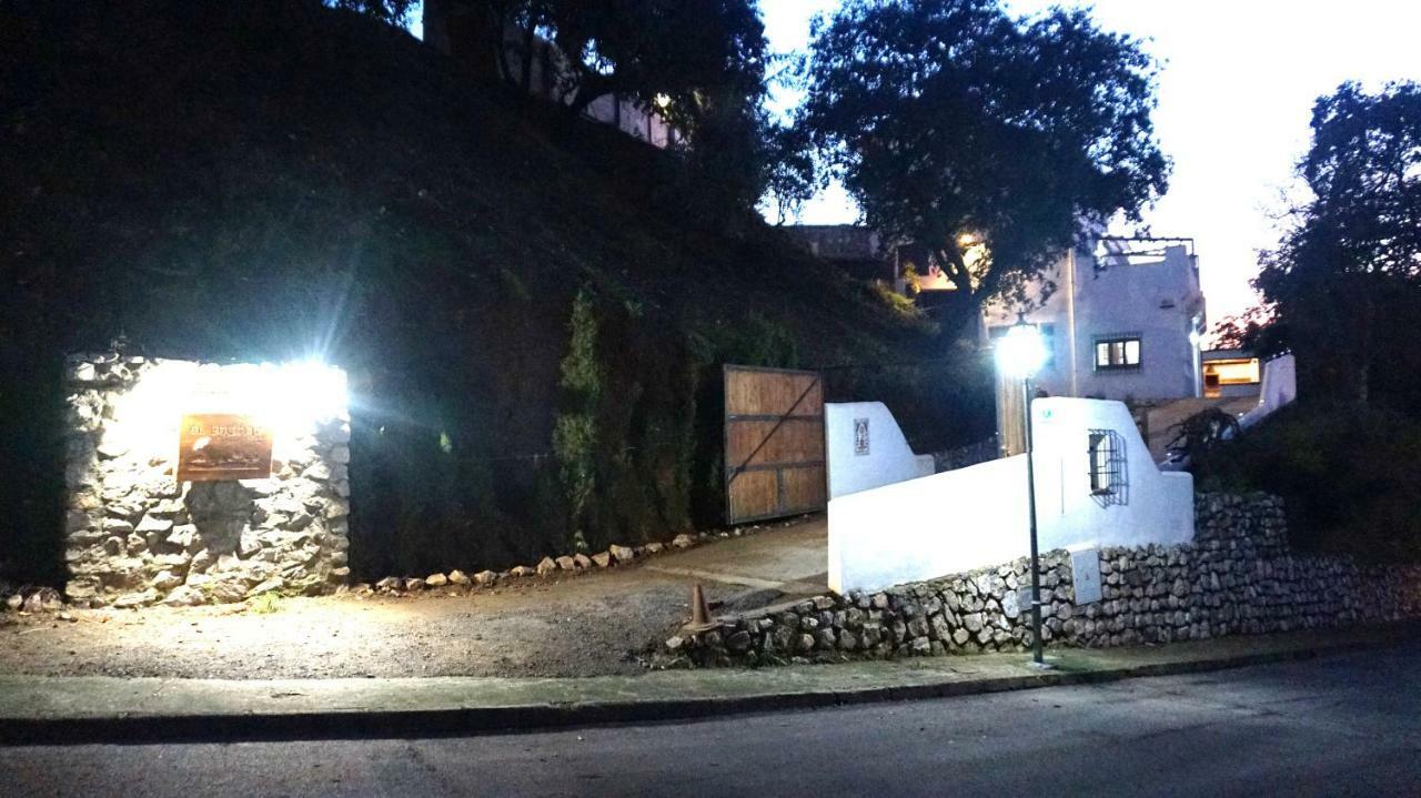 Encinar De Aguas Blancas Vendégház Dúdar Kültér fotó